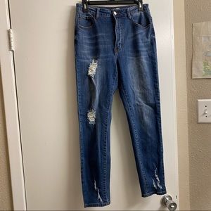 Fashion nova jeans Size:11 Dark blue washed